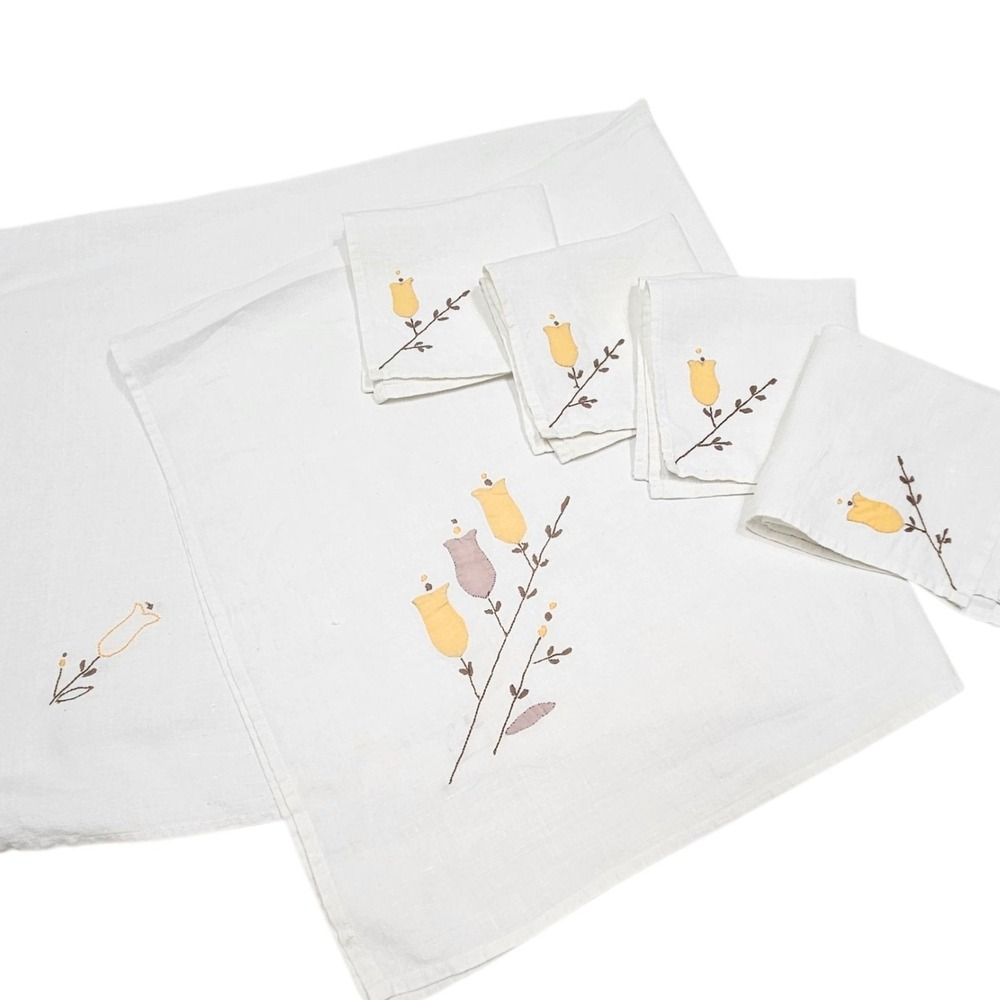 Vintage Handmade Linen Tablecloth Set Napkins Floral Applique Embroidery Cottage